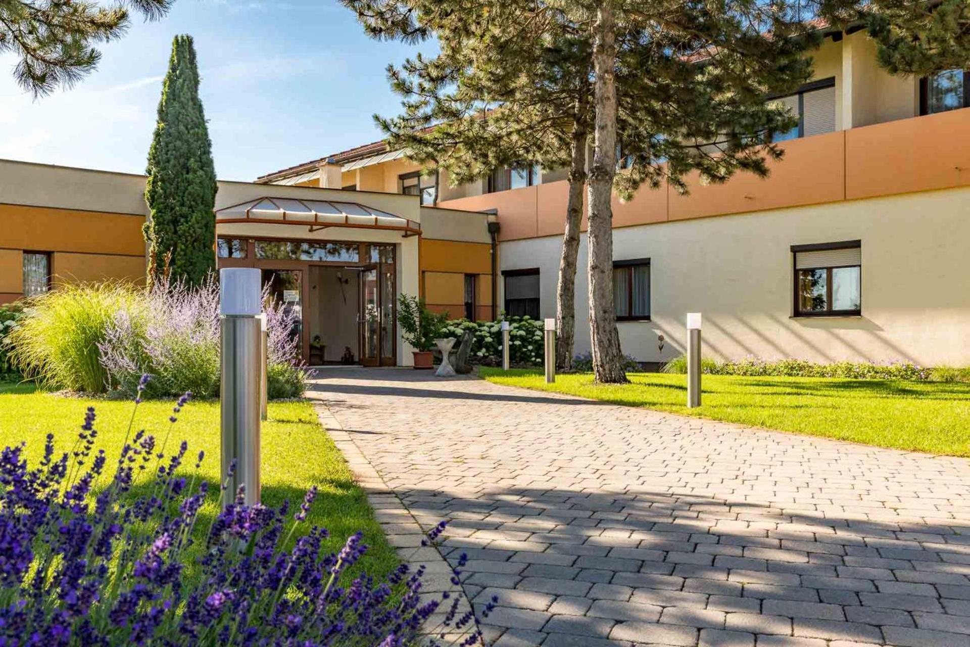 Hotel Garni Steinfeld Βίνερ Νόιστατ Εξωτερικό φωτογραφία